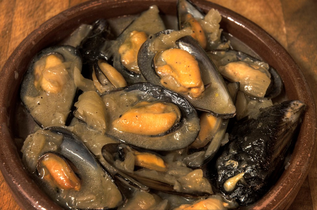 Musclos al vi blanc